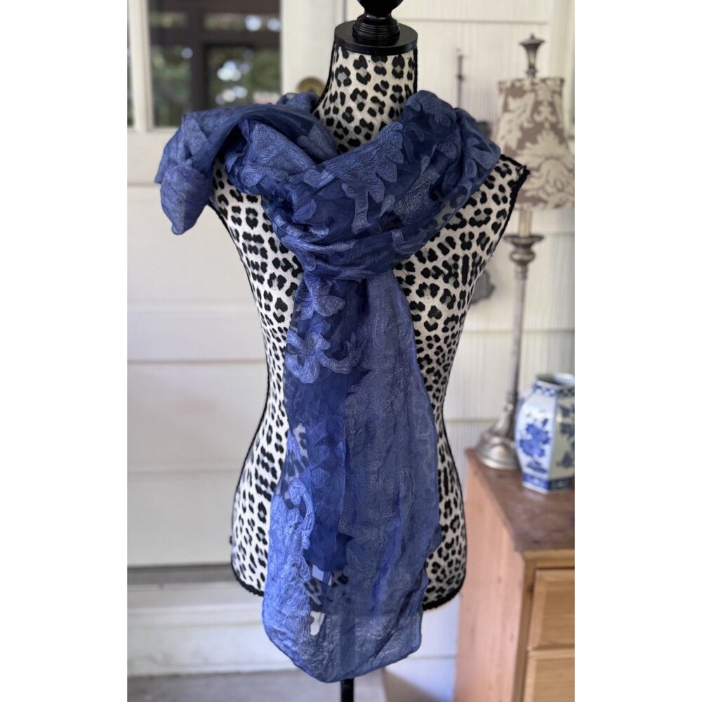 NWT Pretty Persuasions Women's Floral Scarf Blue Burnout Swirl